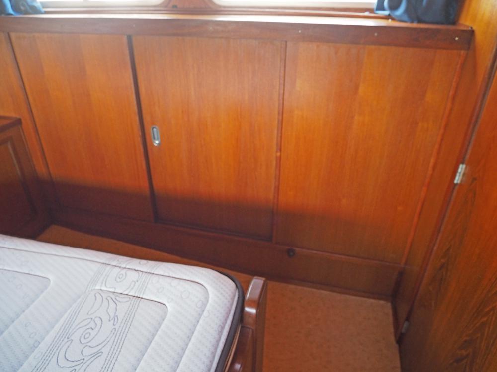 Aft cabin, Accommodation